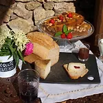 El Mirador De La Cigueena - En La Sierra A 10 Min De Segovia Farm stay