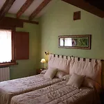 El Mirador De La Cigueena - En La Sierra A 10 Min De Segovia Farm stay *