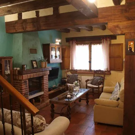 Çiftlik konaklama El Mirador De La Cigueena