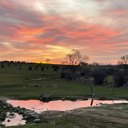 Casa Rural El Mirador De La Cigueena - En La Sierra A 10 Min De Segovia *